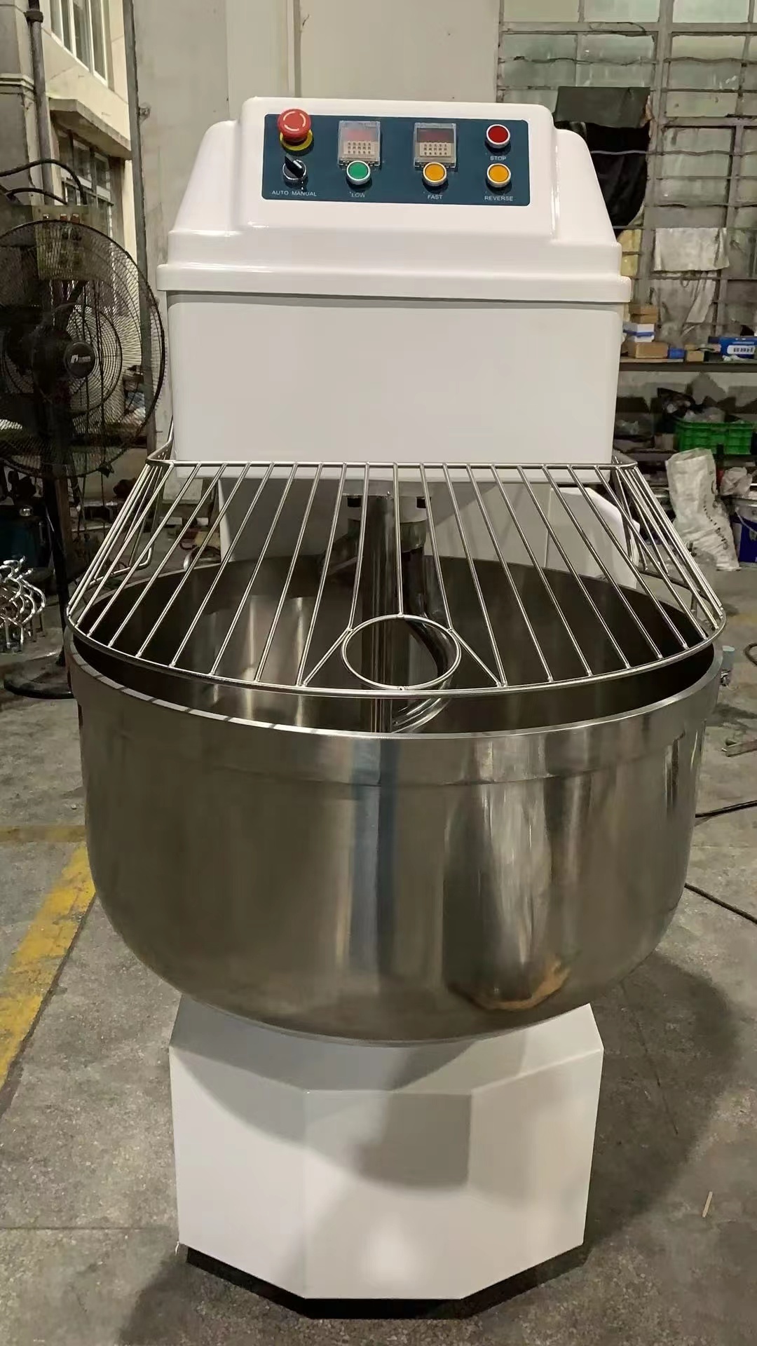 Hot Sale 5kg 8kg 10kg 25kg 50k - огляд і ціна Dough Mixer Machine